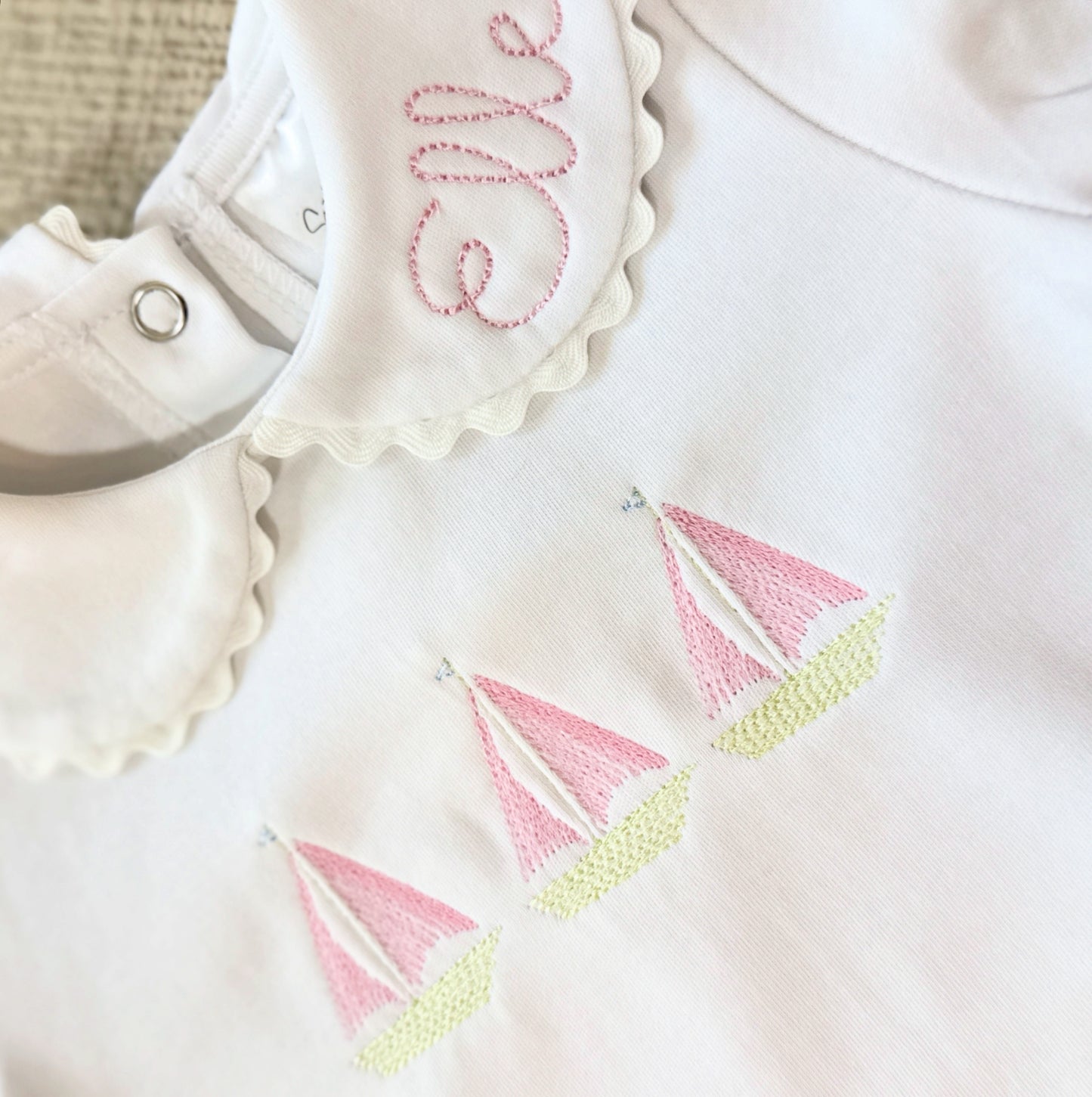 Scalloped Collar Short Sleeve Bubble