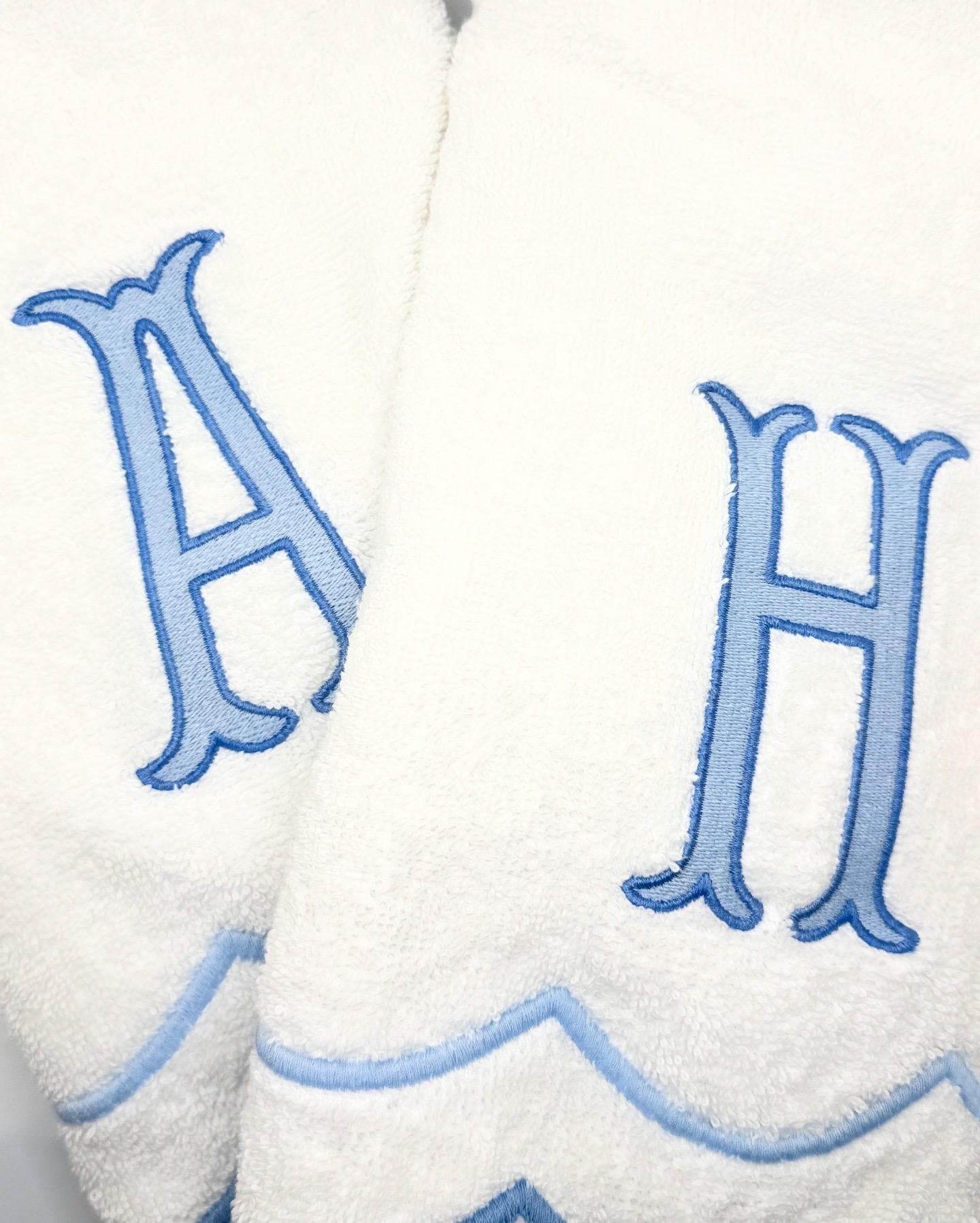 Embroidered Monogram Scalloped Hand Towel: Personalized Cotton Guest Towel