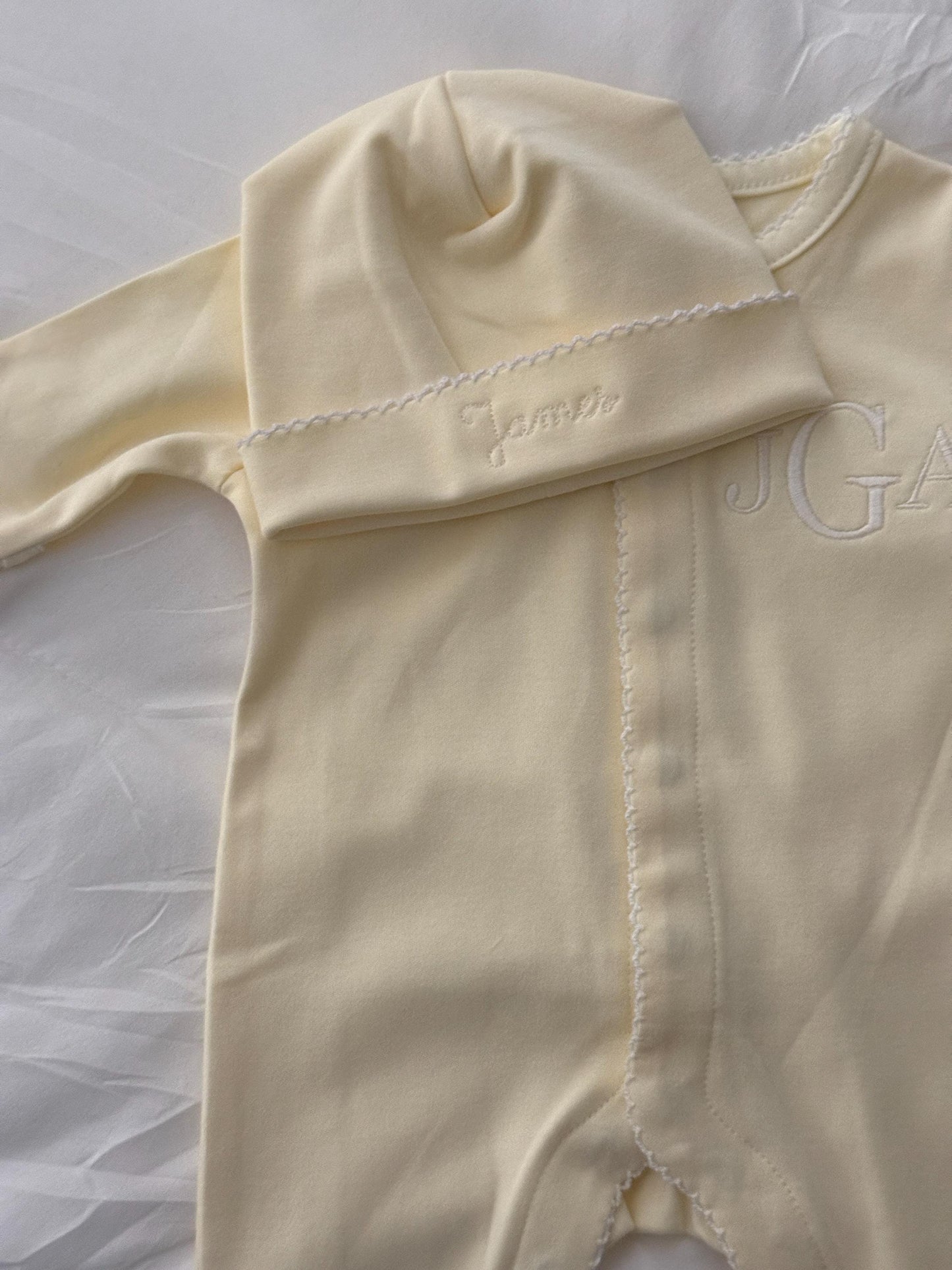 Gender Neutral Monogrammed Baby Coming Home Outfit | Cotton Onesie & Hat | Embroidered Baby Shower Gift